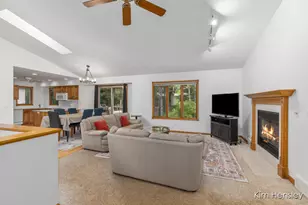 2020 Burton Knoll Ct SE, Kentwood, MI 49546 - Photo 5
