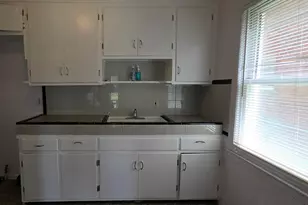 12618 W Outer Dr W, Detroit, MI 48223 - Photo 29