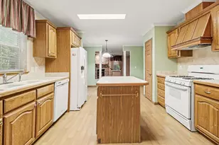6911 W Beech St, Ludington, MI 49431 - Photo 7