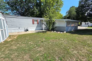 184 Birch Ct, Muskegon, MI 49445 - Photo 5