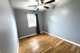 546 Northwestern Dr, Adrian, MI 49221 - Photo 9