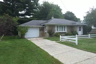 322 N Higbee St, Reed City, MI 49677 - Photo 1
