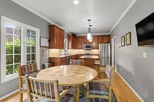3739 Warwick Dr, Rochester Hills, MI 48309 - Photo 9