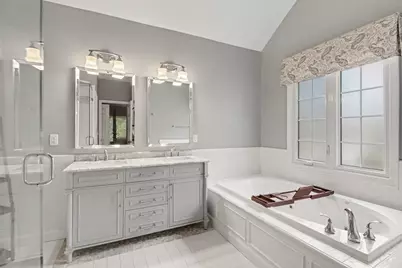 3739 Warwick Drive, Rochester Hills, MI 48309 - Photo 21
