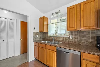 322 New Hampshire Drive, Portage, MI 49024 - Photo 5