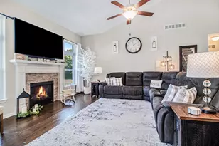 9139 Lanning Ln, Brighton, MI 48116 - Photo 7