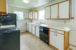 203 Schuring Rd, Portage, MI 49024 - Photo 7