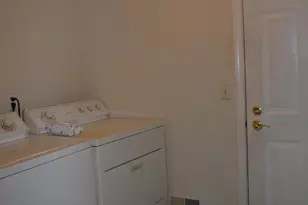 7686 Cherrywood Dr, Westland, MI 48185 - Photo 23