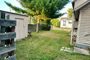 510 Cypress St, Manistee, MI 49660 - Photo 35