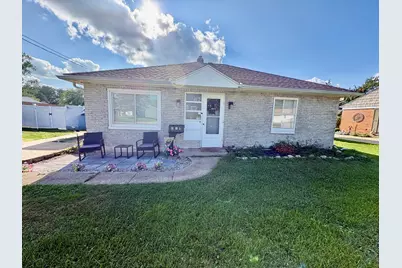 214 S 22nd Street S, Battle Creek, MI 49015 - Photo 1