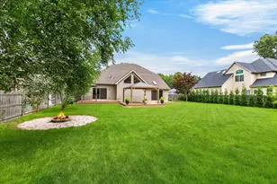 1362 Stone Creek Ct, Saint Joseph, MI 49085 - Photo 47