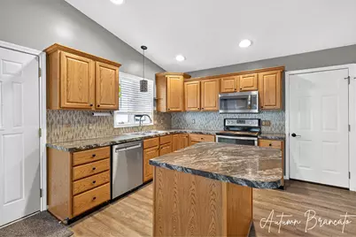1085 Amber Cove Drive SW #49, Byron Center, MI 49315 - Photo 5