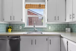 11025 Mayfield St, Livonia, MI 48150 - Photo 13