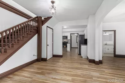 117 E Wright Avenue, Shepherd, MI 48883 - Photo 7