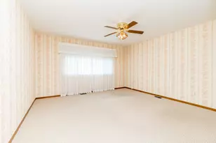 17596 Levan Rd, Livonia, MI 48152 - Photo 17