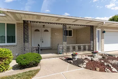 17596 Levan Road, Livonia, MI 48152 - Photo 3