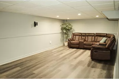7686 Cherrywood Drive, Westland, MI 48185 - Photo 31