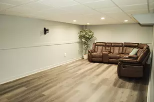 7686 Cherrywood Dr, Westland, MI 48185 - Photo 31