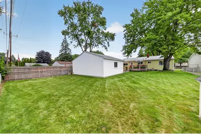 9027 Butwell Street, Livonia, MI 48150 - Photo 45