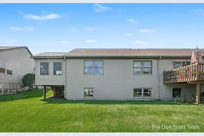 210 Heatherview Street NW, Sparta, MI 49345 - Photo 3