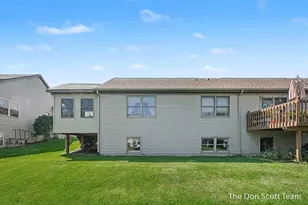 210 Heatherview Street NW, Sparta, MI 49345 - Photo 3