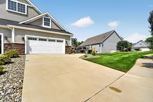 4048 Stoneridge Dr, Jackson, MI 49203 - Photo 3