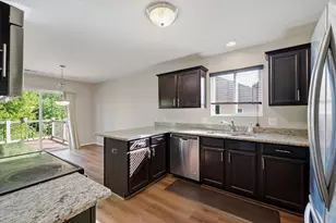 29442 Woodpark Cir, Warren, MI 48092 - Photo 17