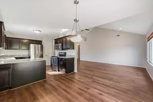 29442 Woodpark Cir, Warren, MI 48092 - Photo 15