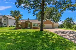 114 River Hills Dr, Holland, MI 49424 - Photo 5