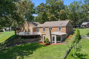 114 River Hills Dr, Holland, MI 49424 - Photo 7