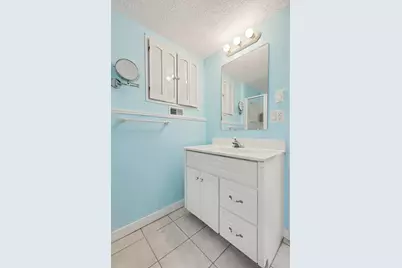 318 Kenway Drive, Lansing, MI 48917 - Photo 21