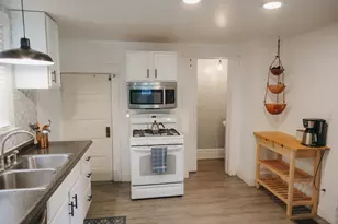 641 Lincoln Ave NW, Grand Rapids, MI 49504 - Photo 21