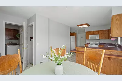 1082 Azalea Drive, Jackson, MI 49201 - Photo 11