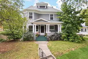 204 Edgewood St, Jackson, MI 49201 - Photo 1