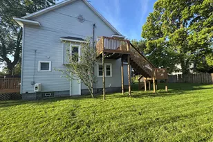 1911 Federal Ave SW, Wyoming, MI 49509 - Photo 3