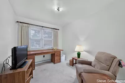 928 S Division Street, Whitehall, MI 49461 - Photo 17