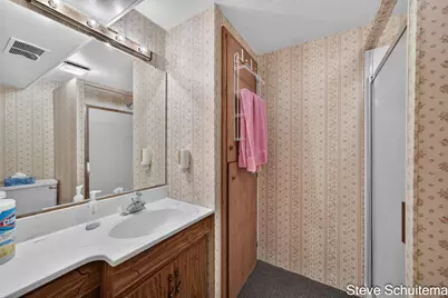 928 S Division Street, Whitehall, MI 49461 - Photo 31