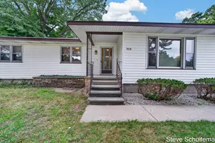 928 S Division St, Whitehall, MI 49461 - Photo 7