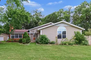 42910 Evergreen Park Dr, Decatur, MI 49045 - Photo 1