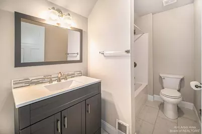 1 Maple Village Court, Ann Arbor, MI 48103 - Photo 17
