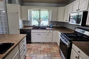 223 Leo Dr, Burlington, MI 49029 - Photo 19