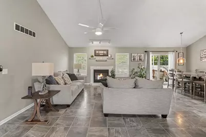 14505 Meadowpark Drive, Pinckney, MI 48169 - Photo 5
