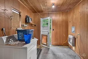 7847 Lake St, Alanson, MI 49706 - Photo 31