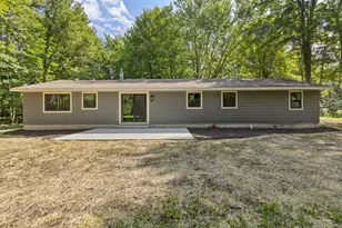 7761 Hanna Lake Ave SE, Caledonia, MI 49316 - Photo 3