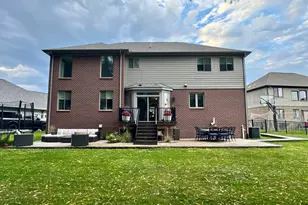 21568 Fort Worth Dr, Macomb, MI 48044 - Photo 3