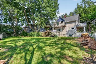 611 Elmwood Ct, Kalamazoo, MI 49007 - Photo 7