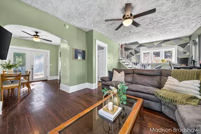 2080 Swensberg Avenue NE, Grand Rapids, MI 49505 - Photo 9