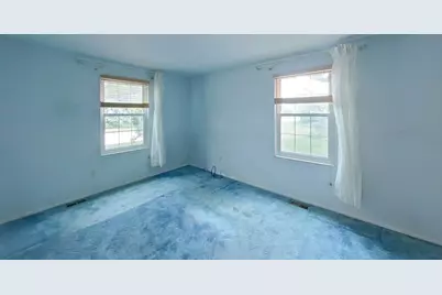 15810 Cambridge Drive, Clinton Twp, MI 48038 - Photo 17