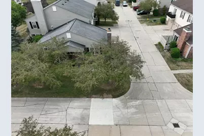 15810 Cambridge Drive, Clinton Twp, MI 48038 - Photo 45
