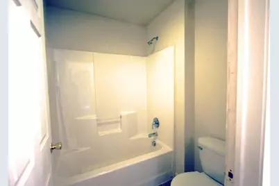 1327 Fraternity Village Drive, Kalamazoo, MI 49006 - Photo 15